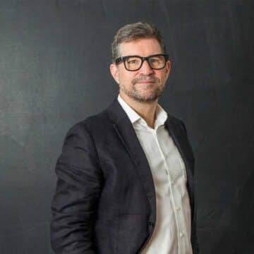 Rafa Perez Süess, VR-Präsident von Bitforge, berät zum Thema Microdigitalisierung mit AI